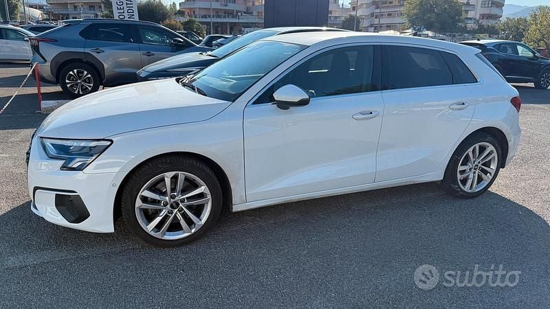 Usata Audi A3 Ambiente 131 CV (96 kW) 2021 Bianco Berlina
