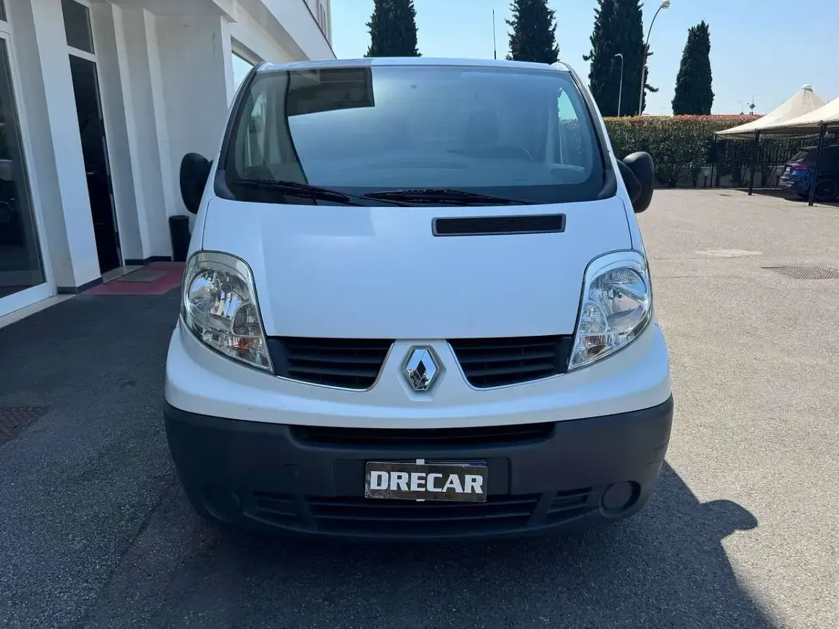 Usata Renault Trafic 114 CV (83 kW) 2012 Bianco Monovolume
