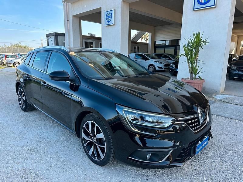 Usata Renault Mégane GrandTour Intens 116 CV (85 kW) 2018 Nero Station wagon