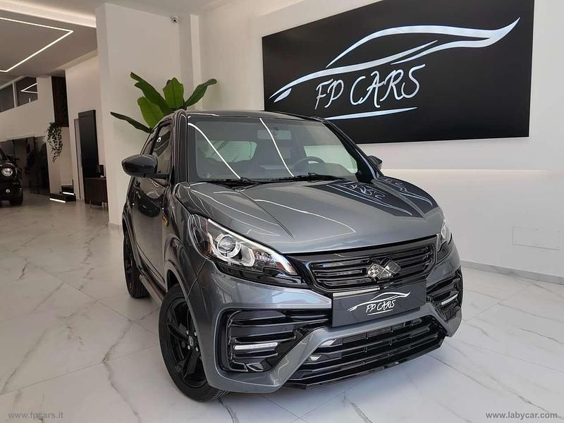 Grigio Usata 2024 Ligier JS50 Due volumi | 13.900 € (Cara) - Immagine 1/4