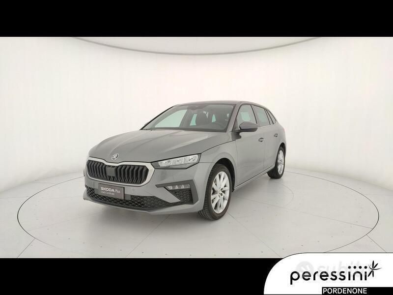 Grigio Usata 2024 Skoda Scala Selection Due volumi | 19.800 € (Ottimo prezzo) - Immagine 1/4
