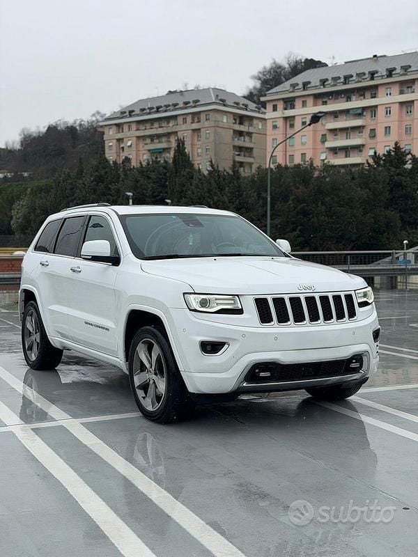 Usata Jeep Grand Cherokee Overland 241 CV (177 kW) 2015 Bianco SUV