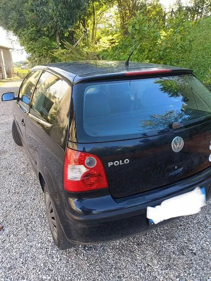 Usata VW Polo 50 CV (36 kW) 2002 Nero Utilitaria