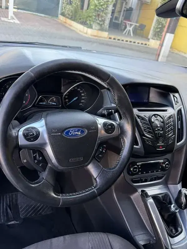 Usata Ford Focus Titanium 116 CV (85 kW) 2011 Station wagon