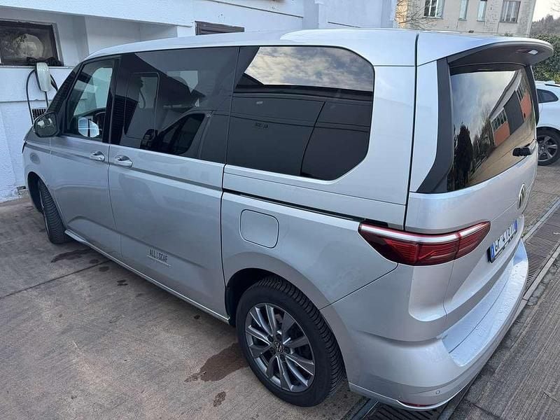 Usata VW Multivan Life 150 CV (110 kW) 2023 Furgone