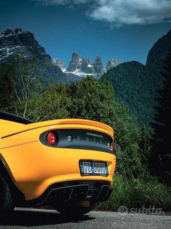 Usata Lotus Elise 243 CV (178 kW) 2022 Giallo Cabrio