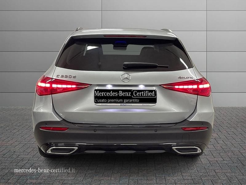Usata Mercedes 220 Premium 200 CV (147 kW) 2022 Argento polare Station wagon