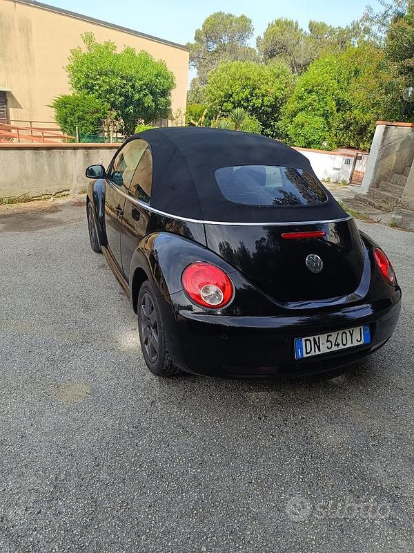 Usata VW New Beetle 105 CV (77 kW) 2007 Nero Utilitaria