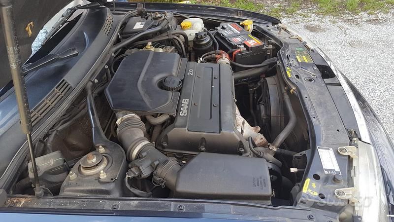 Usata Saab 900 Cabriolet 131 CV (96 kW) 1997 Blu Cabrio