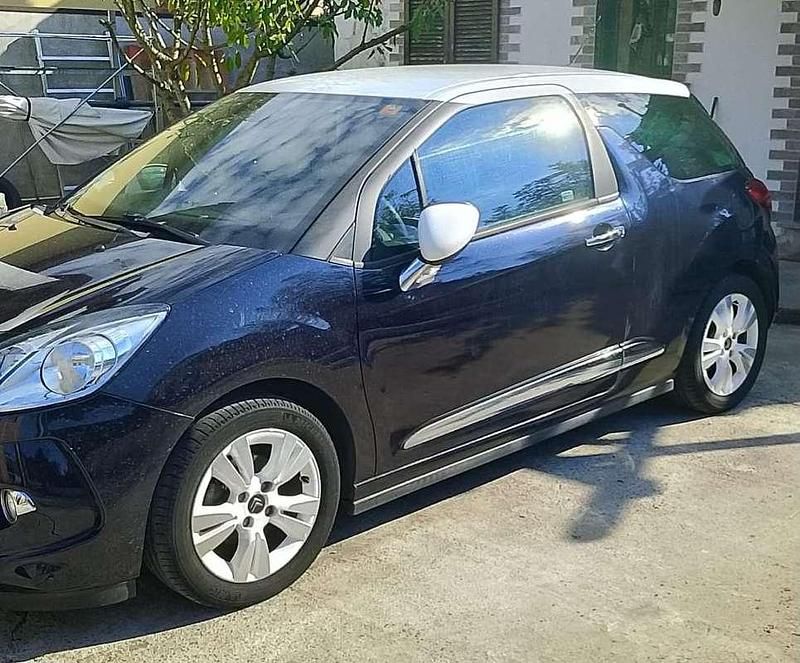Nero Usata 2014 Citroën DS3 Tre volumi | 6500 € (Buon prezzo) - Immagine 1/4