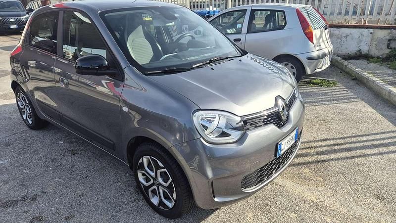 Usata Renault Twingo Equilibre 30 kW (42 CV) 2022 Utilitaria
