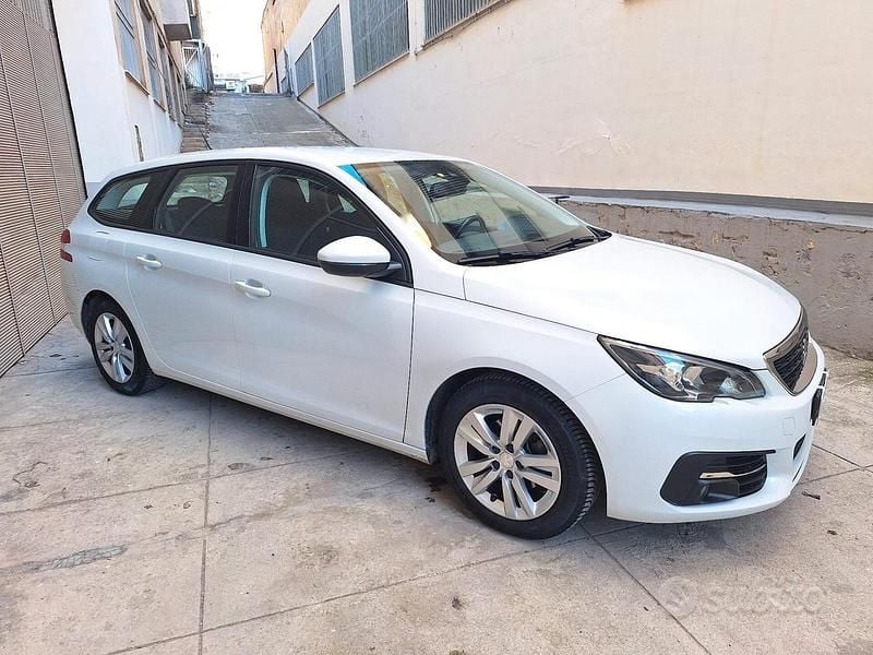 Usata Peugeot 308 Business-Line 131 CV (96 kW) 2019 Bianco Station wagon