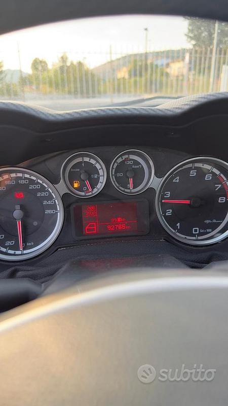 Usata 2010 Alfa Romeo MiTo Due volumi | 8950 € (Molto cara) - Immagine 1/4