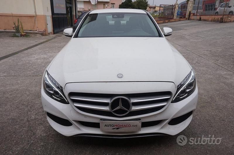 Usata Mercedes C220 170 CV (125 kW) 2016 Bianco polare Berlina