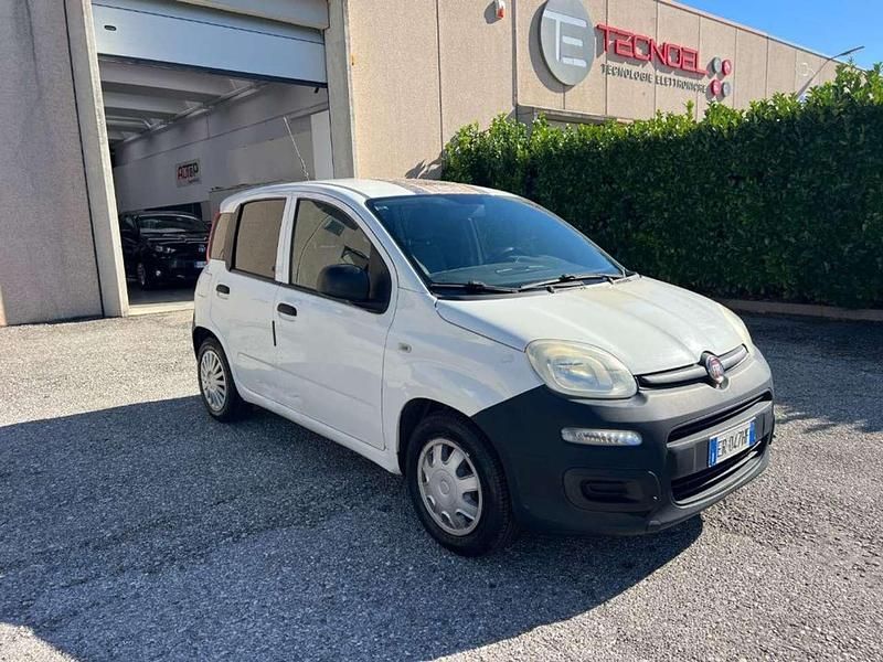Usata Fiat Panda Pop 69 CV (50 kW) 2013 Bianco Utilitaria