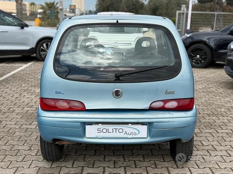 Usata Fiat 600 54 CV (39 kW) 2005 Blu Utilitaria