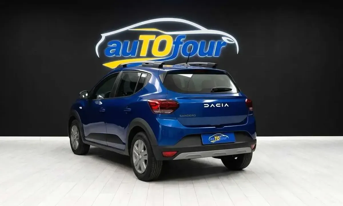Usata Dacia Sandero Comfort 91 CV (66 kW) 2023 Blu/azzurro Berlina