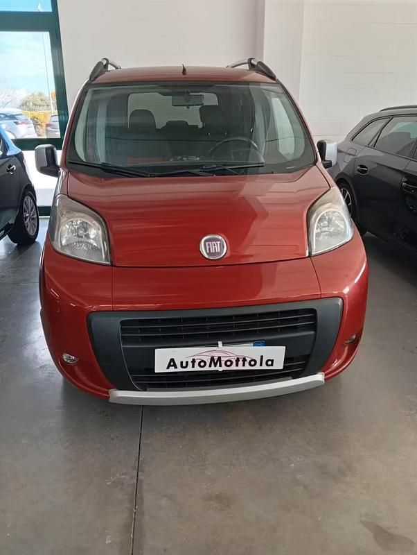Usata Fiat Qubo Trekking 95 CV (69 kW) 2012 Arancione Monovolume