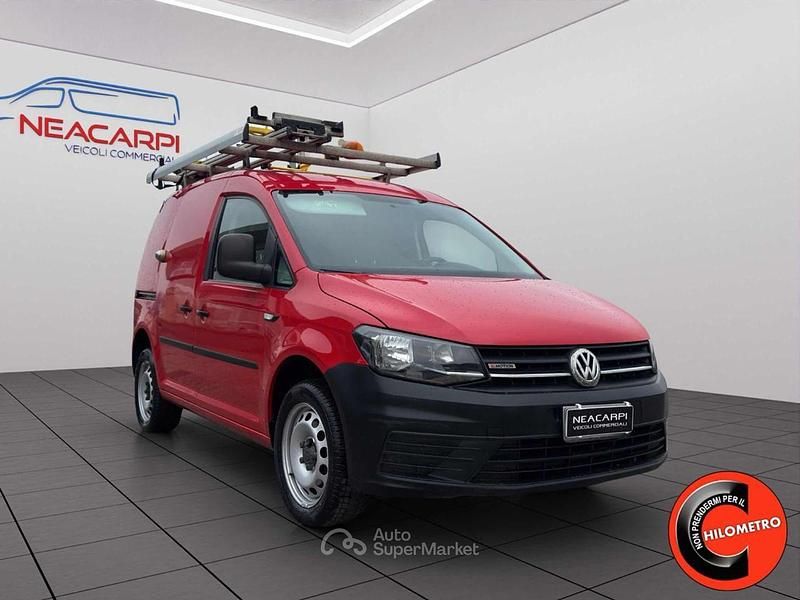 Usata VW Caddy 122 CV (89 kW) 2016 Rosso pastello Monovolume
