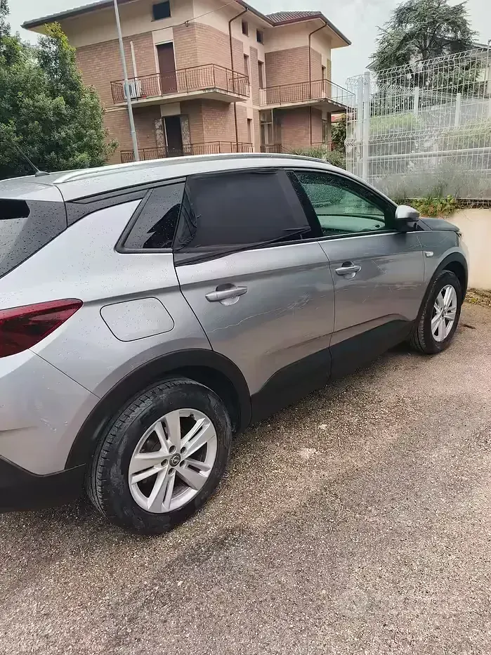 Usata Opel Grandland X Ultimate 131 CV (96 kW) 2019 Grigio SUV