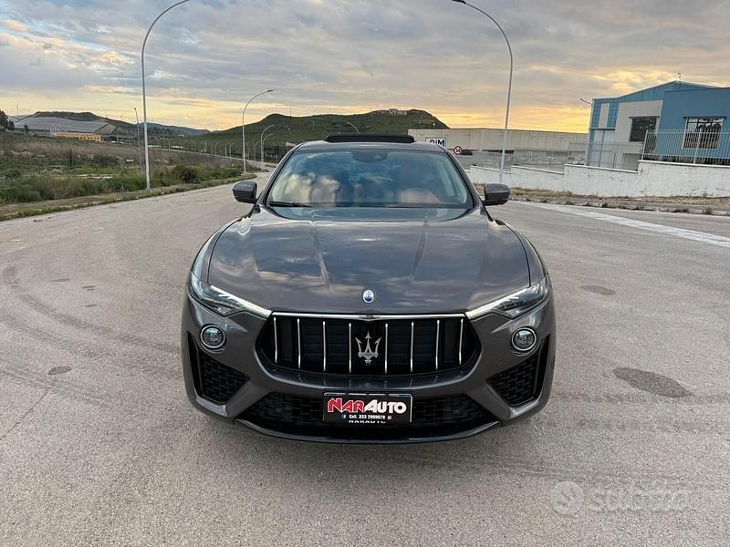 Usata Maserati GranSport 275 CV (202 kW) 2019 Grigio Station wagon