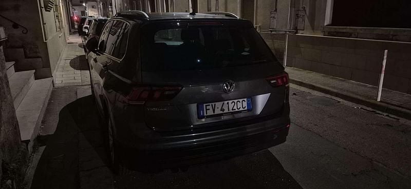 Usata VW Tiguan Business 150 CV (110 kW) 2019 Grigio SUV