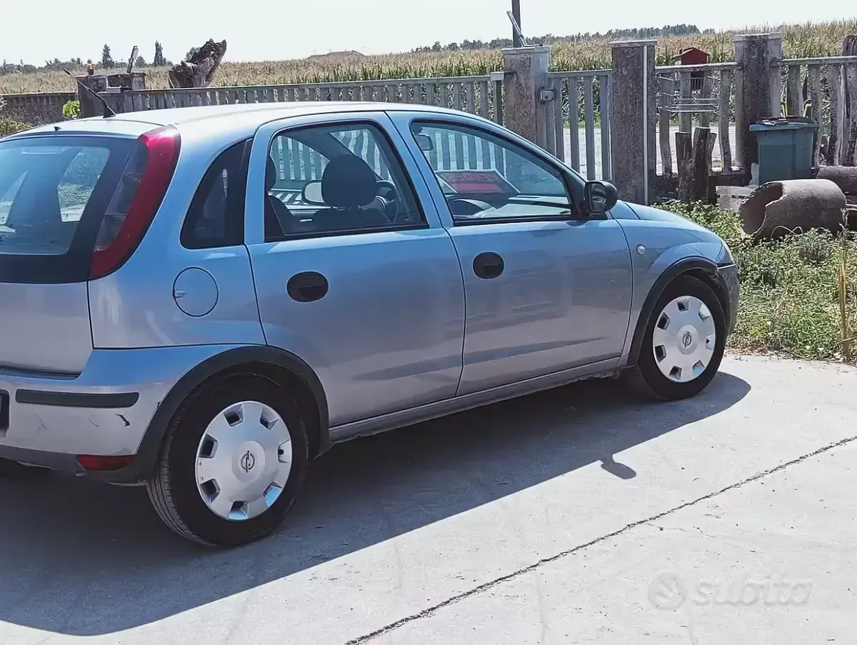 Usata Opel Corsa 60 CV (44 kW) 2006 Utilitaria