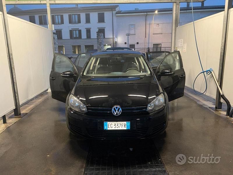 Usata VW Golf VI 105 CV (77 kW) 2011 Nero Utilitaria