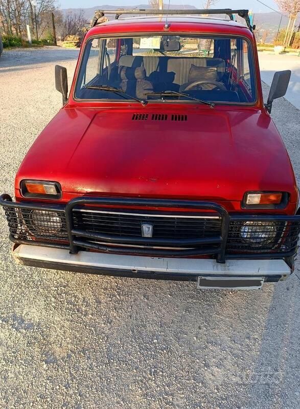 Usata 1991 Lada niva SUV | 5000 € - Immagine 1/4