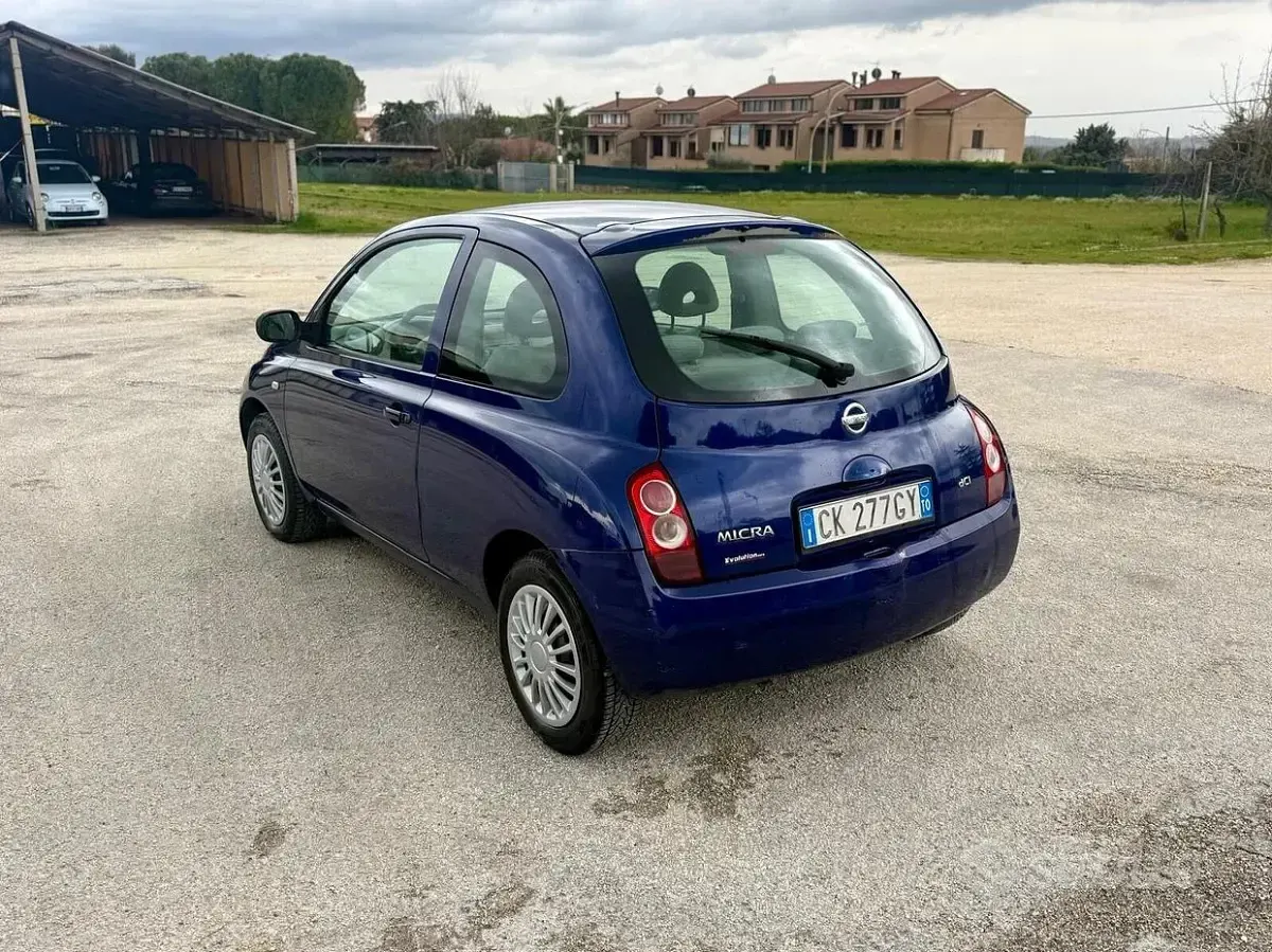 Usata Nissan Micra 82 CV (60 kW) 2005 Blu Berlina