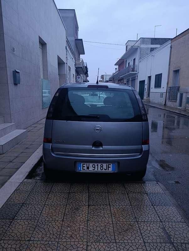 Usata Opel Meriva Club 90 CV (66 kW) 2010 Monovolume
