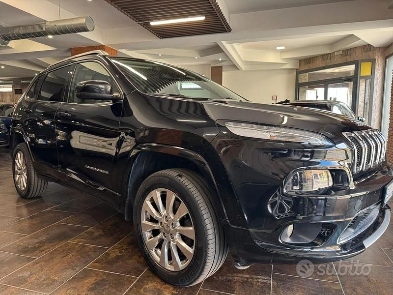 Usata Jeep Cherokee Overland 200 CV (147 kW) 2017 Nero SUV