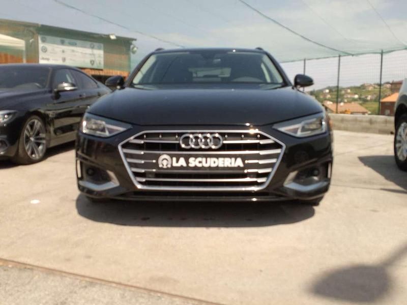 Begagnad Audi A4 S-Line 163 HK (119 kW) 2021 Svart Kombi