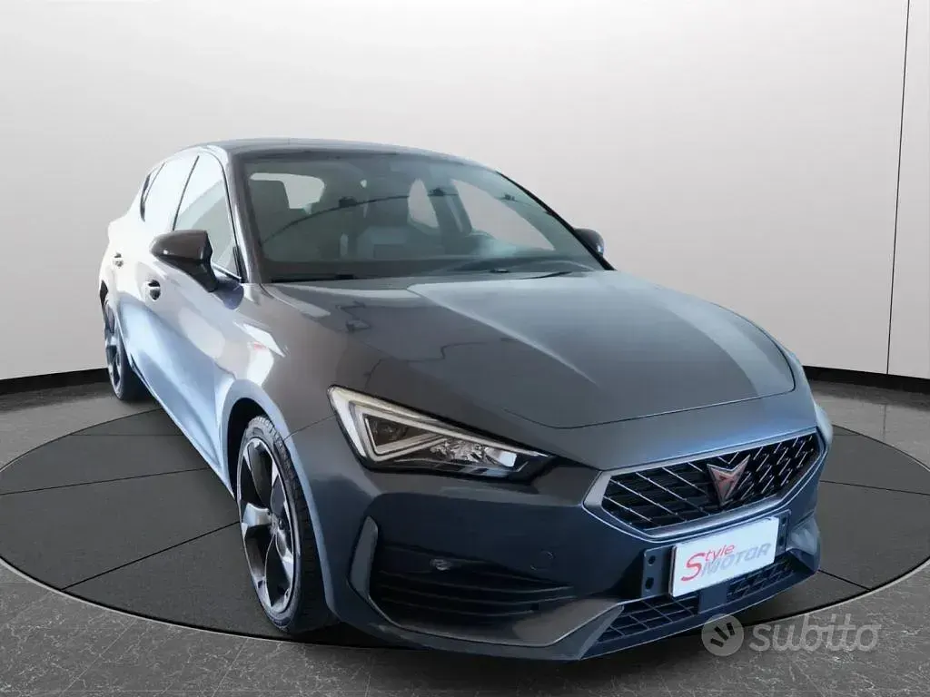 Usata Cupra Leon 150 CV (110 kW) 2024 Grigio Berlina
