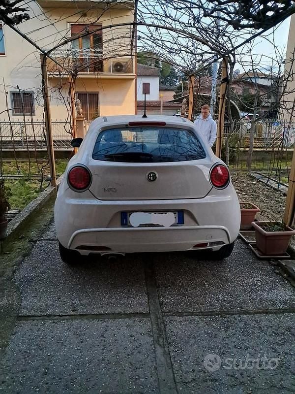 Usata Alfa Romeo MiTo 78 CV (57 kW) 2013 Bianco Utilitaria