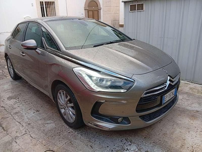 Usata Citroën DS5 Chic 114 CV (83 kW) 2012 Grigio Utilitaria