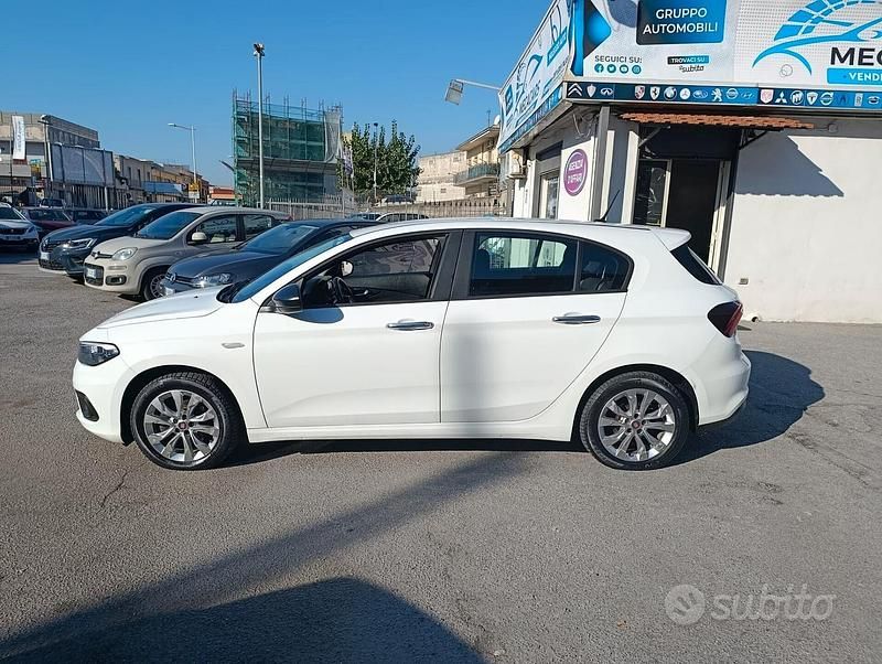 Usata Fiat Tipo Lounge 120 CV (88 kW) 2018 Bianco Berlina