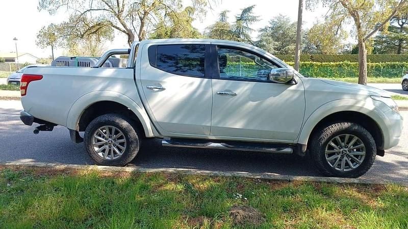 Usata Mitsubishi L200 Intense 154 CV (113 kW) 2016 Bianco Pick-up