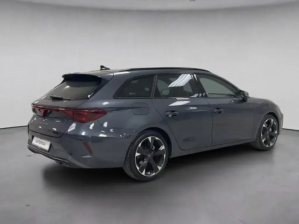 Usata Cupra Leon 150 CV (110 kW) 2025 Vari colori / pastello Station wagon