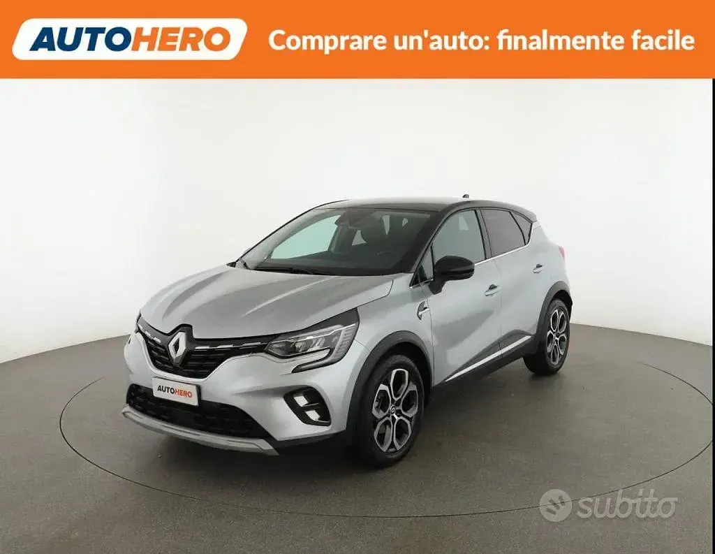Usata Renault Captur 94 CV (69 kW) 2023 Grigio SUV