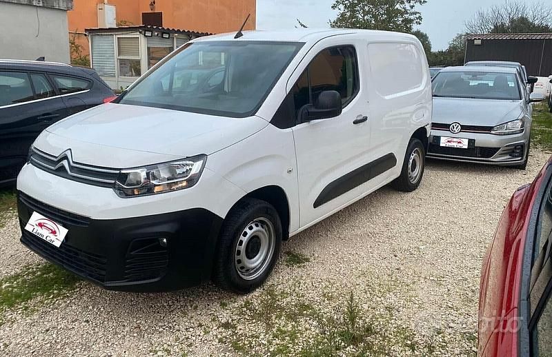 Bianco Usata 2022 Citroën Berlingo Monovolume | 14.999 € (Ottimo prezzo) - Immagine 1/4