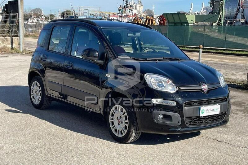 Usata Fiat Panda Lounge 69 CV (50 kW) 2019 Nero Utilitaria