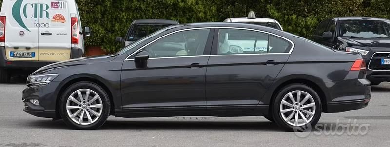 Usata VW Passat Business 120 CV (88 kW) 2020 Nero Berlina