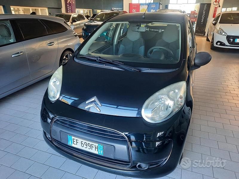 Nero met Usata 2010 Citroën C1 Due volumi | 4300 € (Buon prezzo) - Immagine 1/4