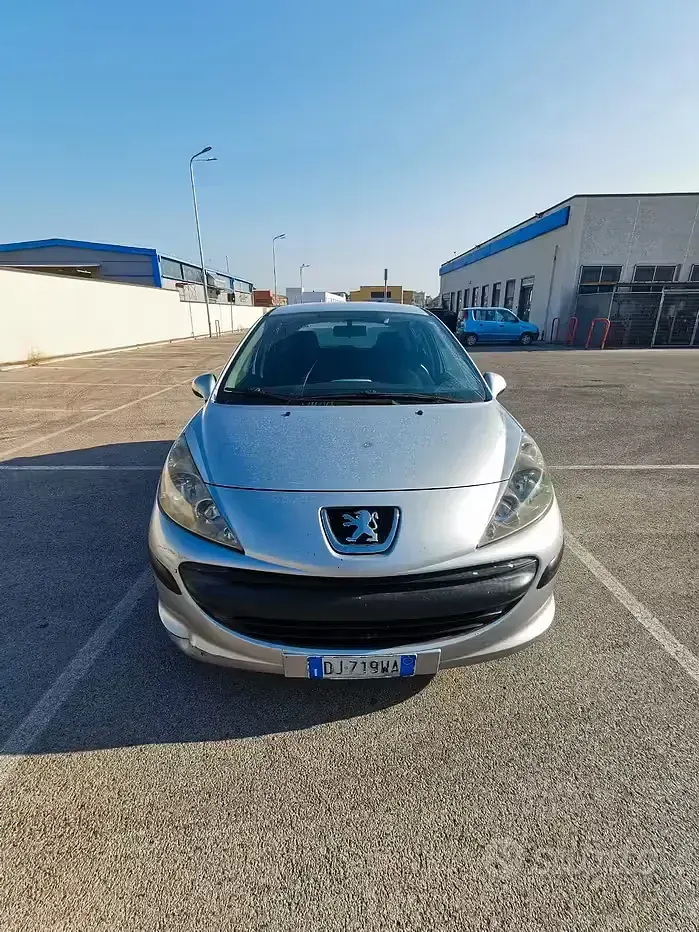 Usata Peugeot 207 68 CV (50 kW) 2007 Grigio Berlina