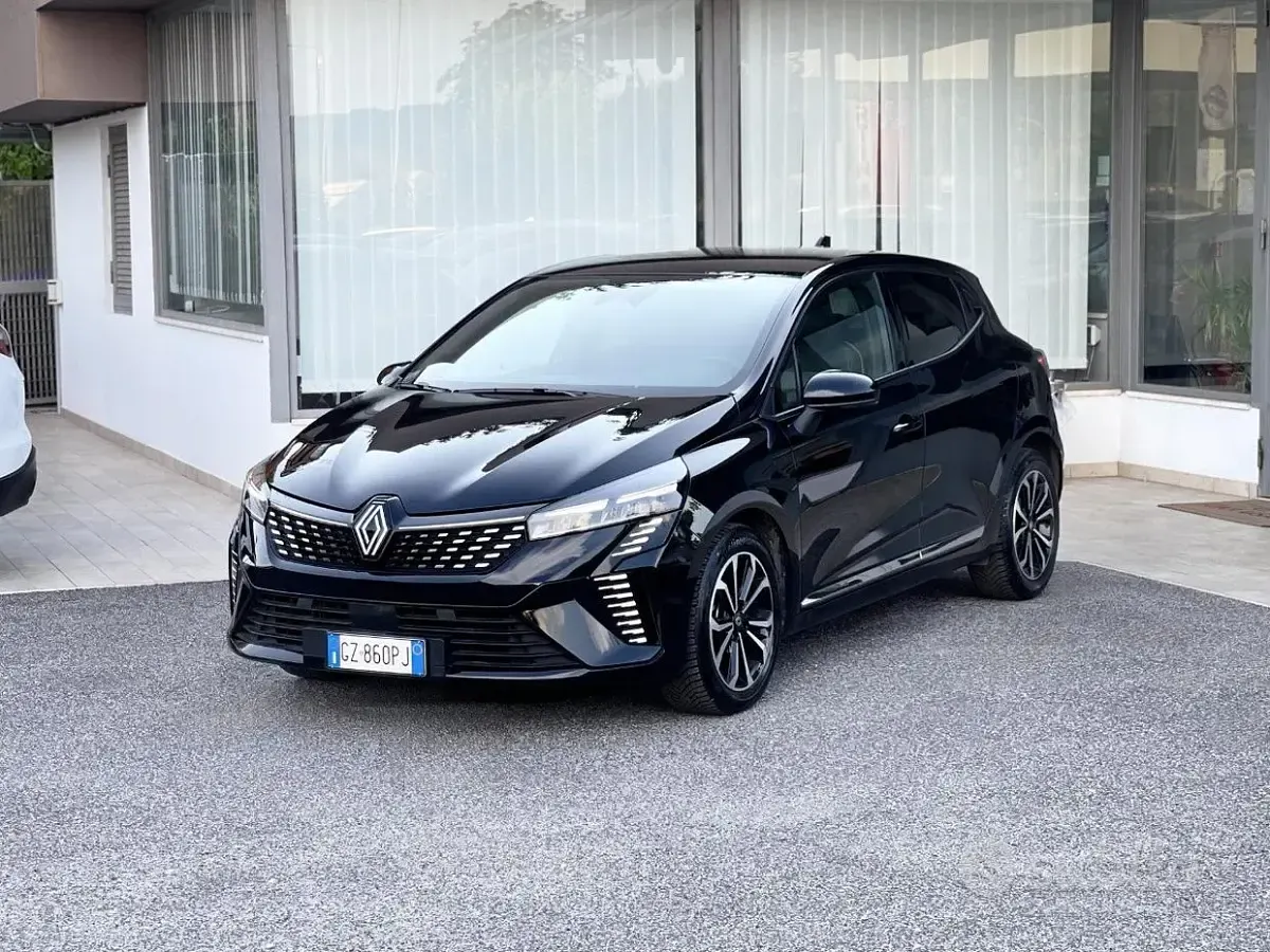 Usata Renault Clio V Esprit Alpine 91 CV (66 kW) 2025 Nero Berlina