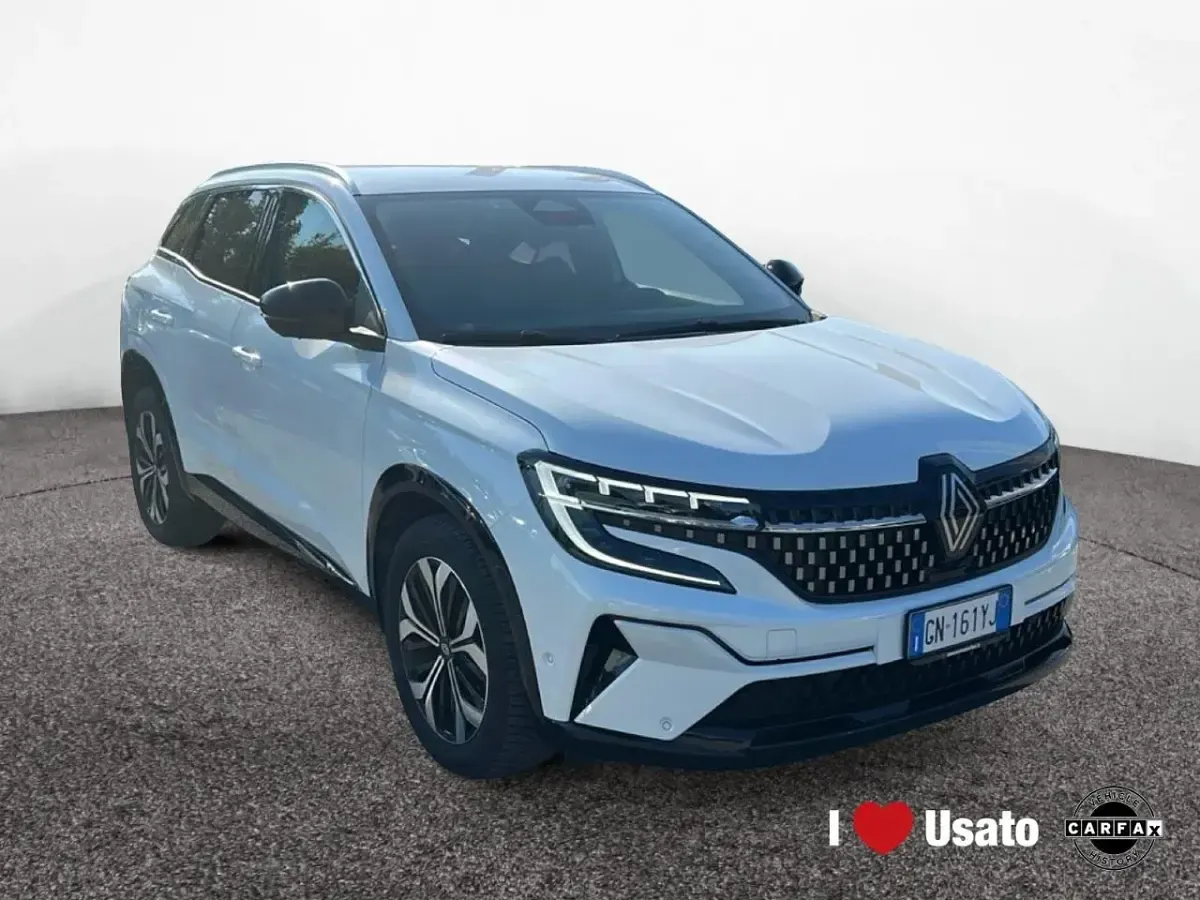 Usata Renault Clio Iconic 200 CV (147 kW) 2023 Bianco Utilitaria