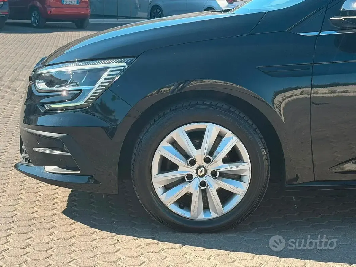 Usata Renault Mégane GrandTour Business 116 CV (85 kW) 2022 Nero Station wagon