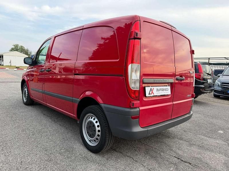 Occasion Mercedes Vito 136 ch (100 kW) 2012 Rouge Van