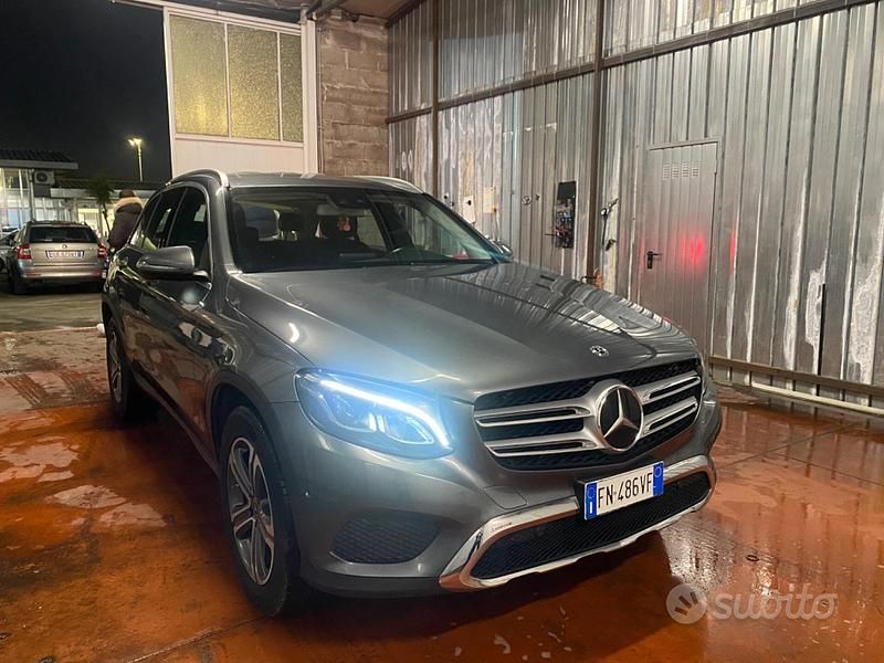 Usata Mercedes GLC250 Exclusive 204 CV (150 kW) 2019 Grigio Station wagon